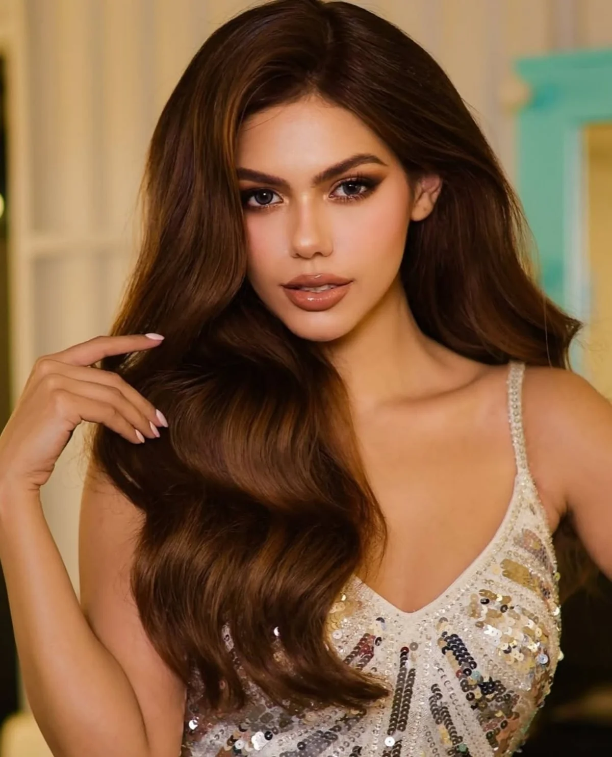 fernanda-antelo-miss-cosmo-bolivia-2025.jpg