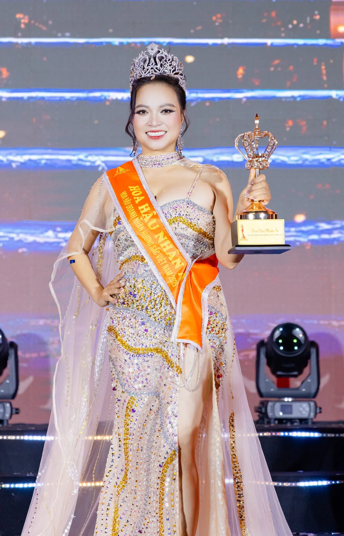BINH4720-scaled.jpg