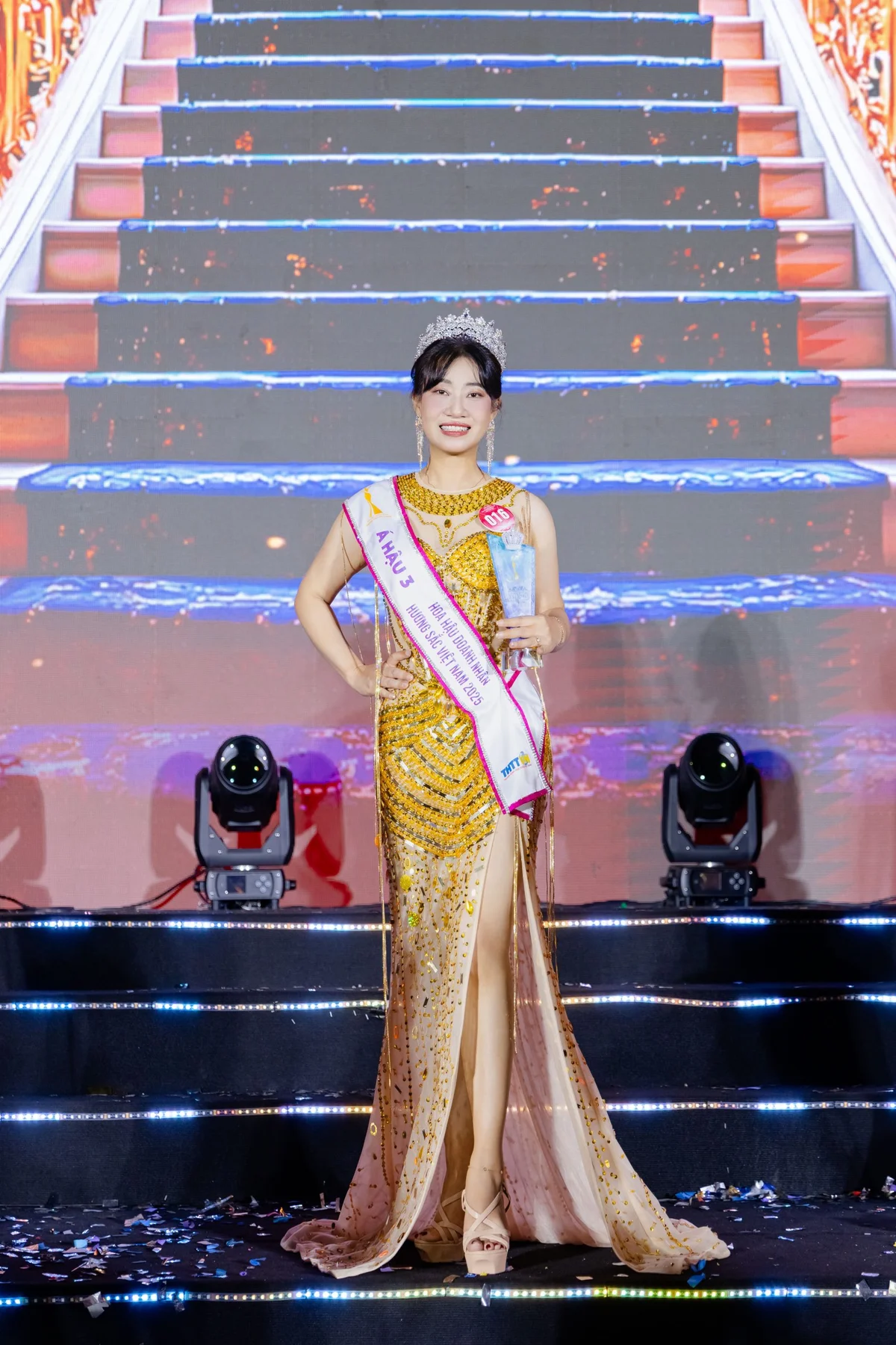 BINH4870-scaled.jpg