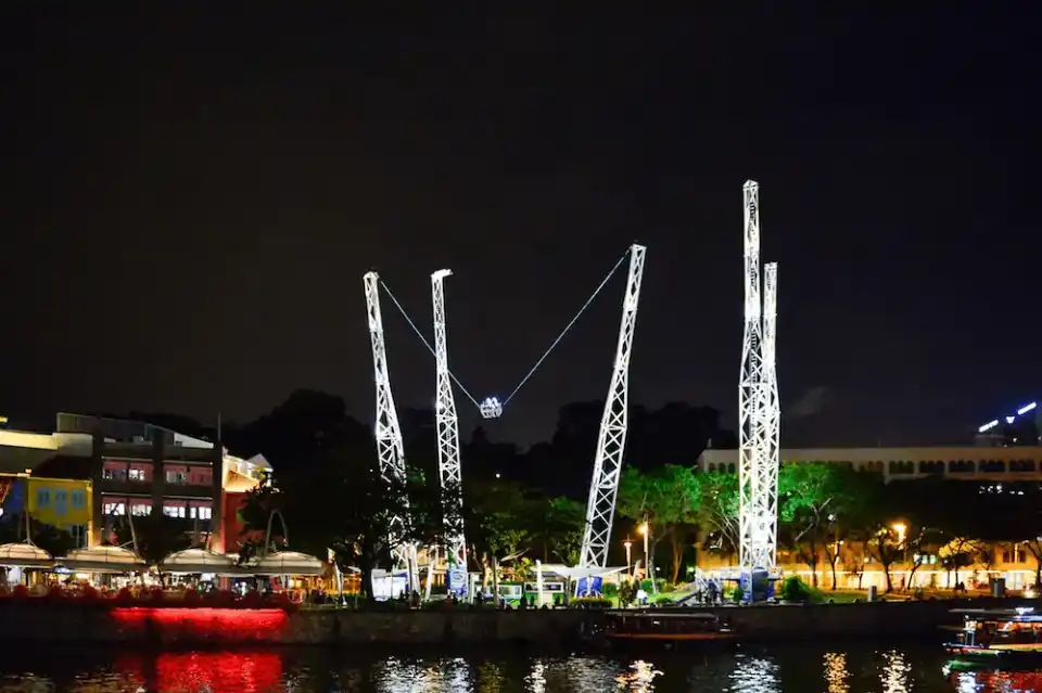G-Max-Reverse-Bungy-at-Clarke-Quay-3.webp