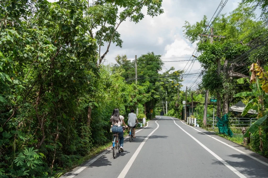 Credits_-Booking.com-%C2%A9Blink-_-Bangkok-_-Sustainability-report-2026.jpeg